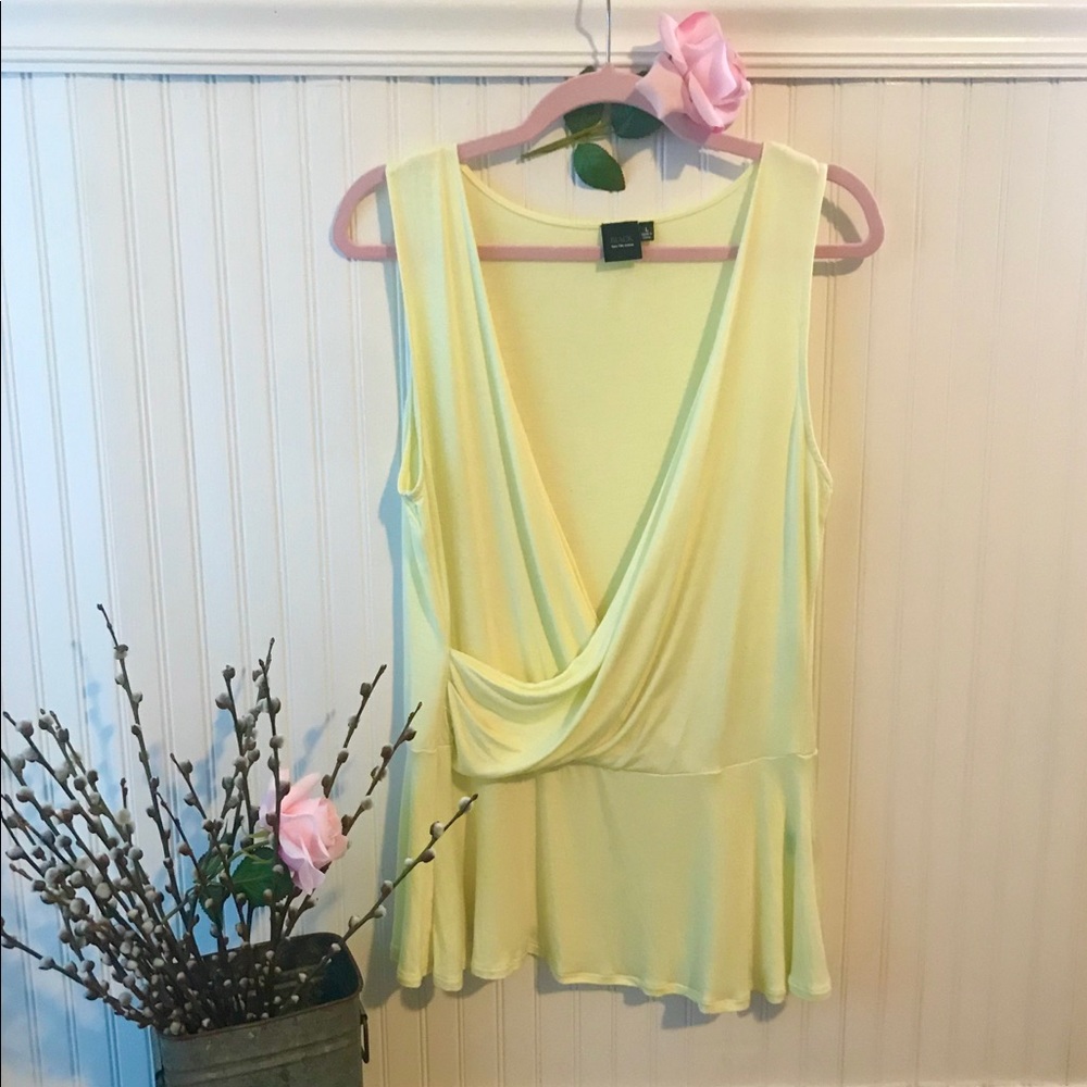 Black Saks Fifth Avenue | Yellow Sleeveless Blouse